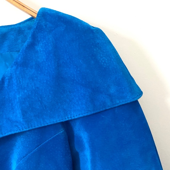 1980’s Danier Vintage Royal Blue Suede Leather Jacket Peplum Shoulder Pads - Picture 8 of 10